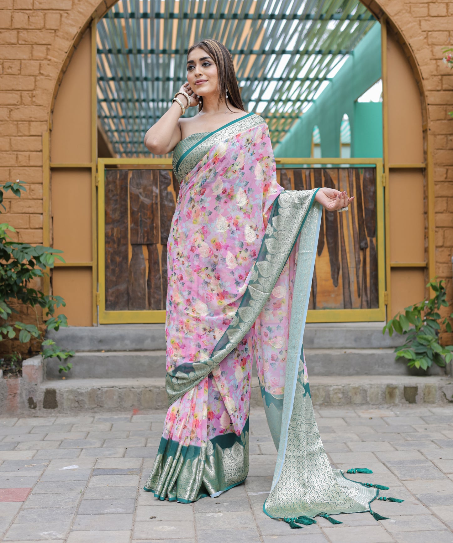 Pink Pure weaving  georgett silk saree