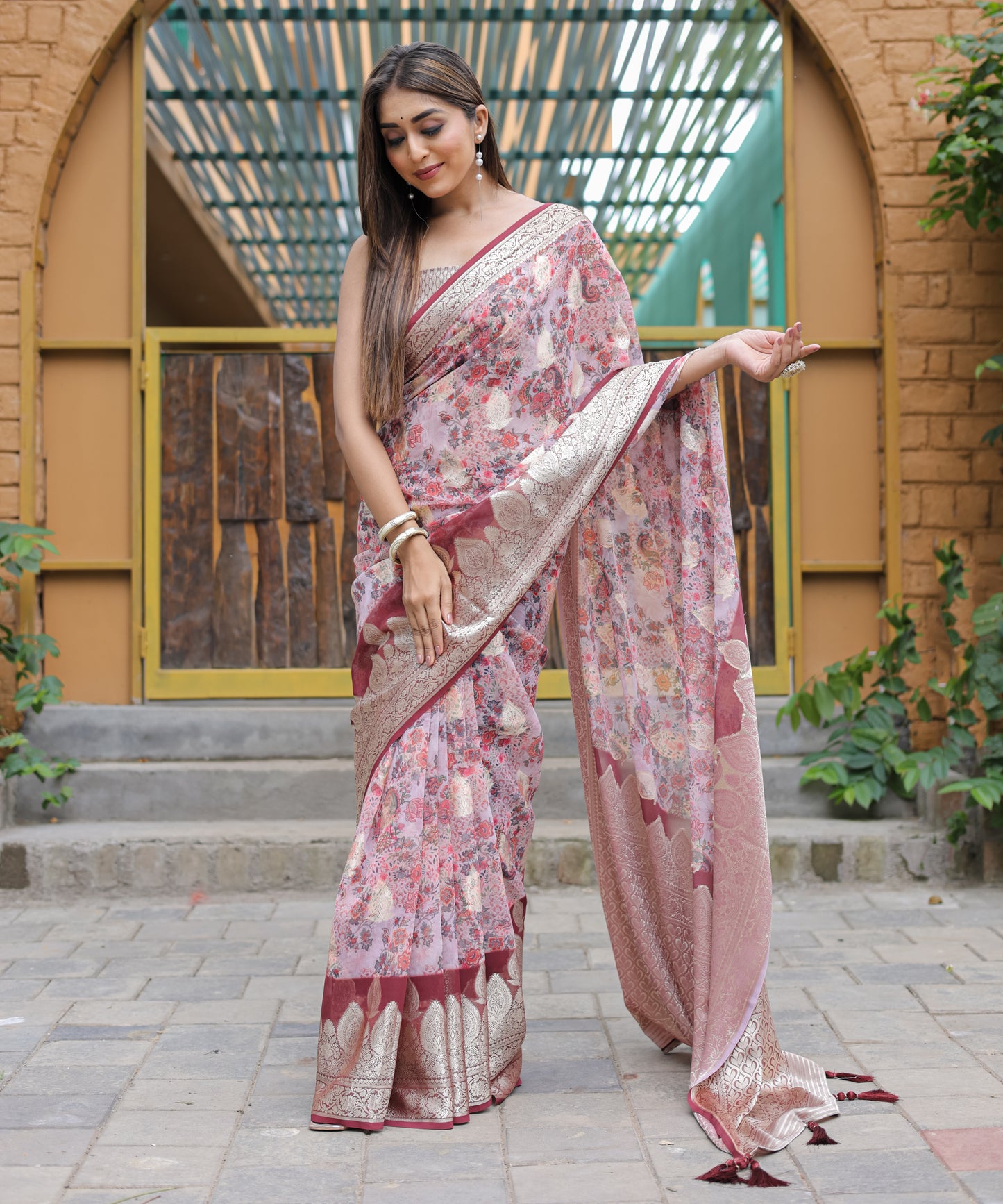 Pink Pure weaving  georgett silk saree