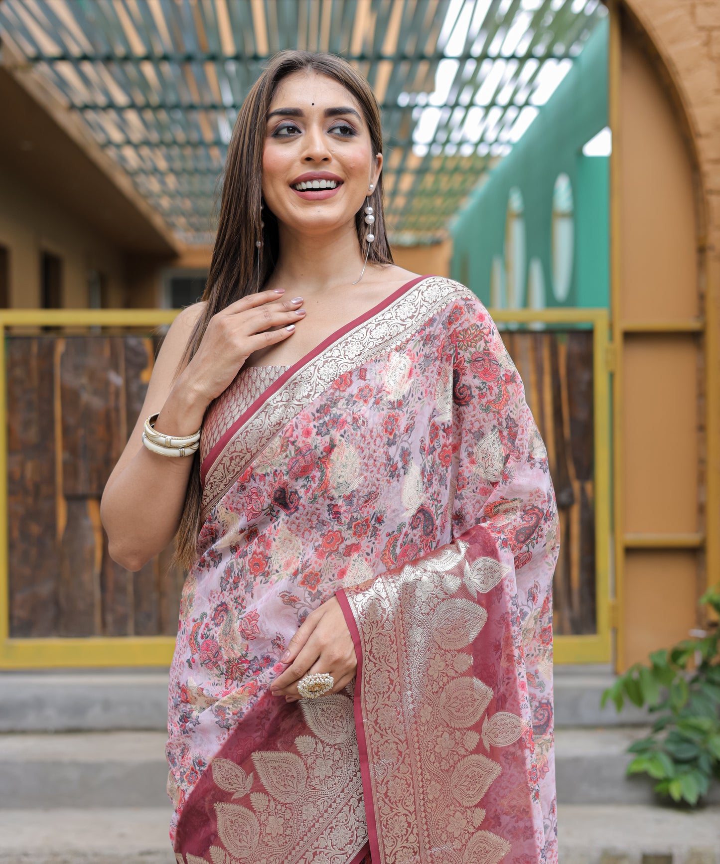 Pink Pure weaving  georgett silk saree