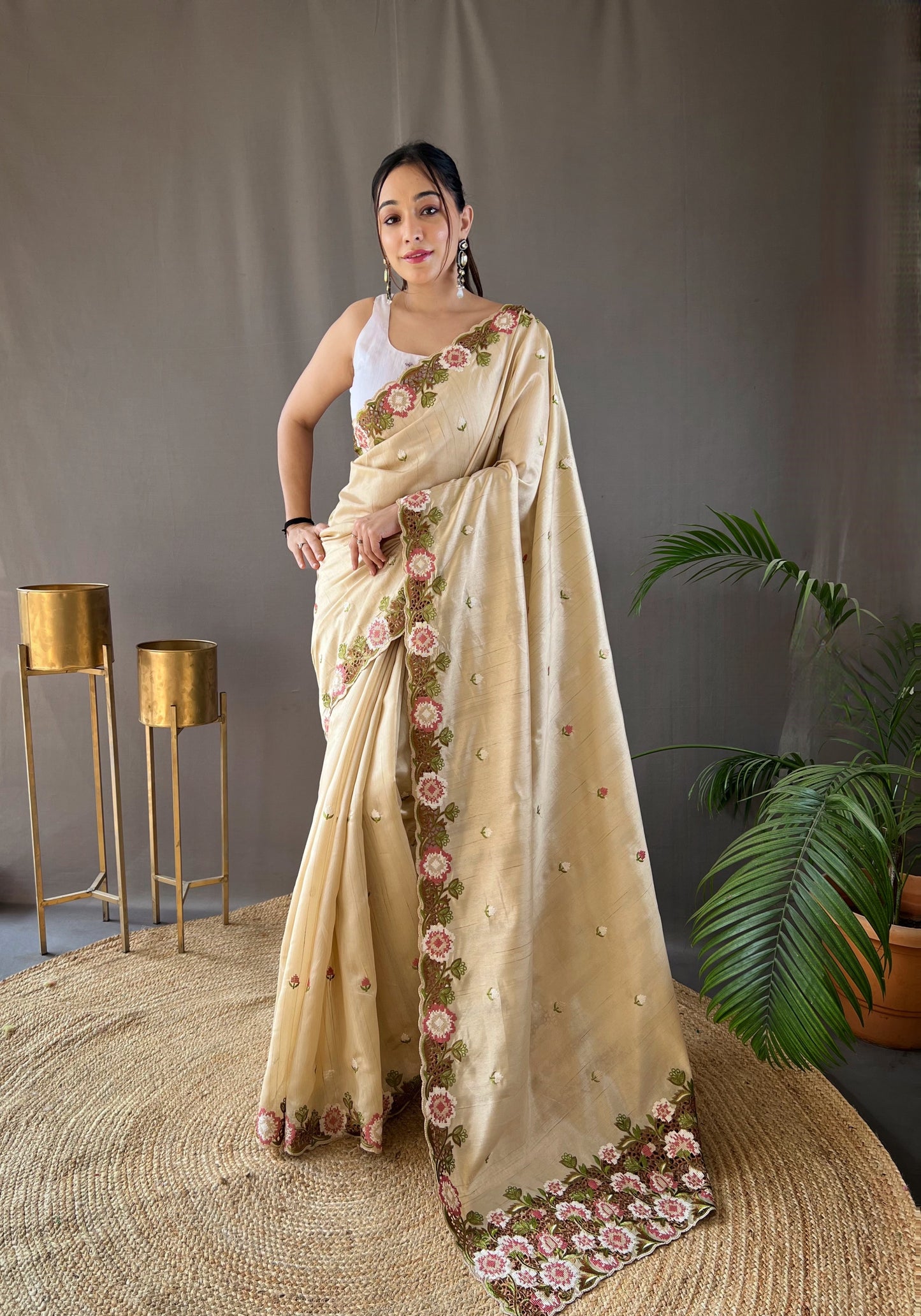 Creem Pure Tussar silk saree with all over beautiful contrast