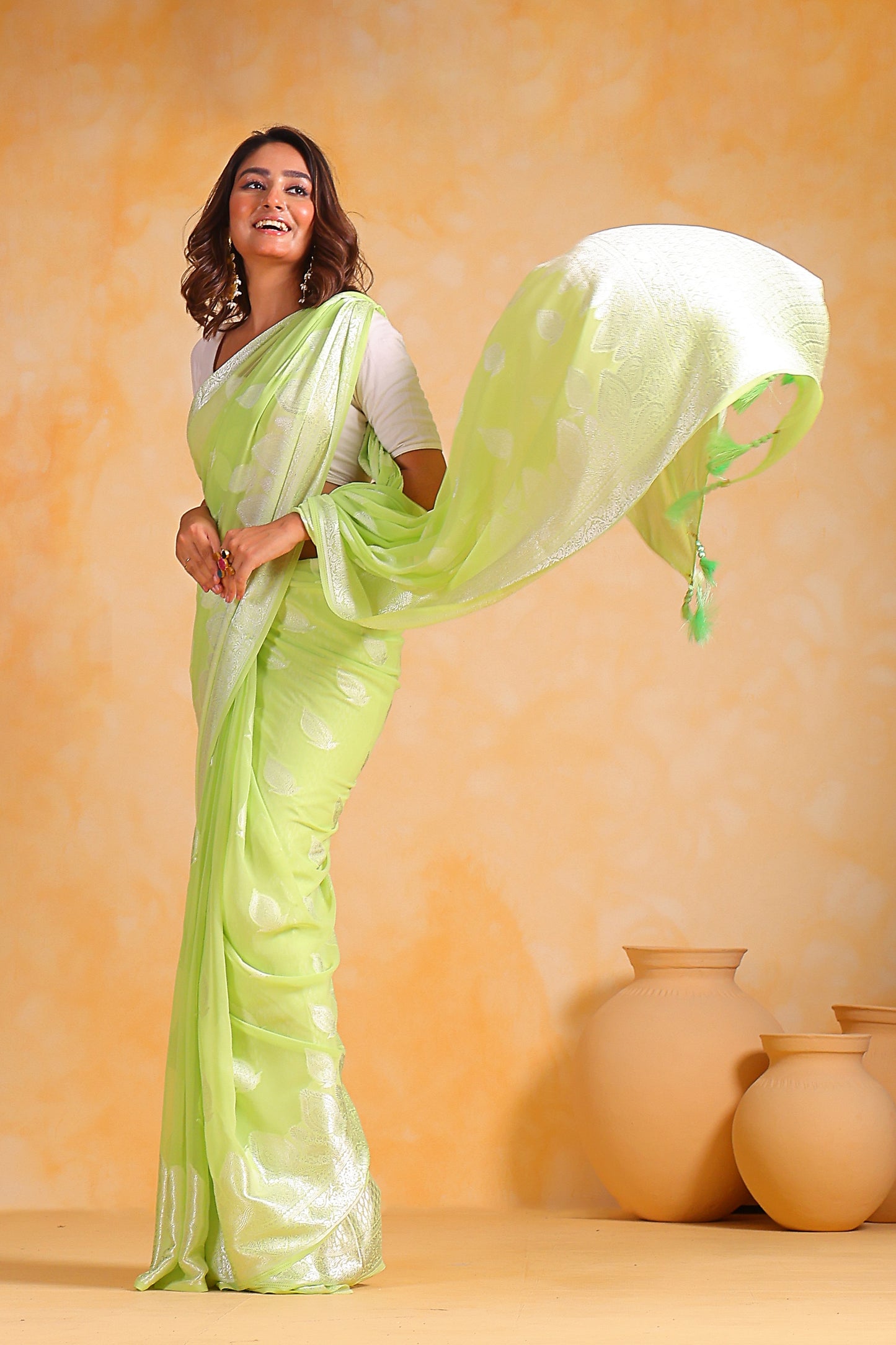 Green Pure weaving georgett silk saree