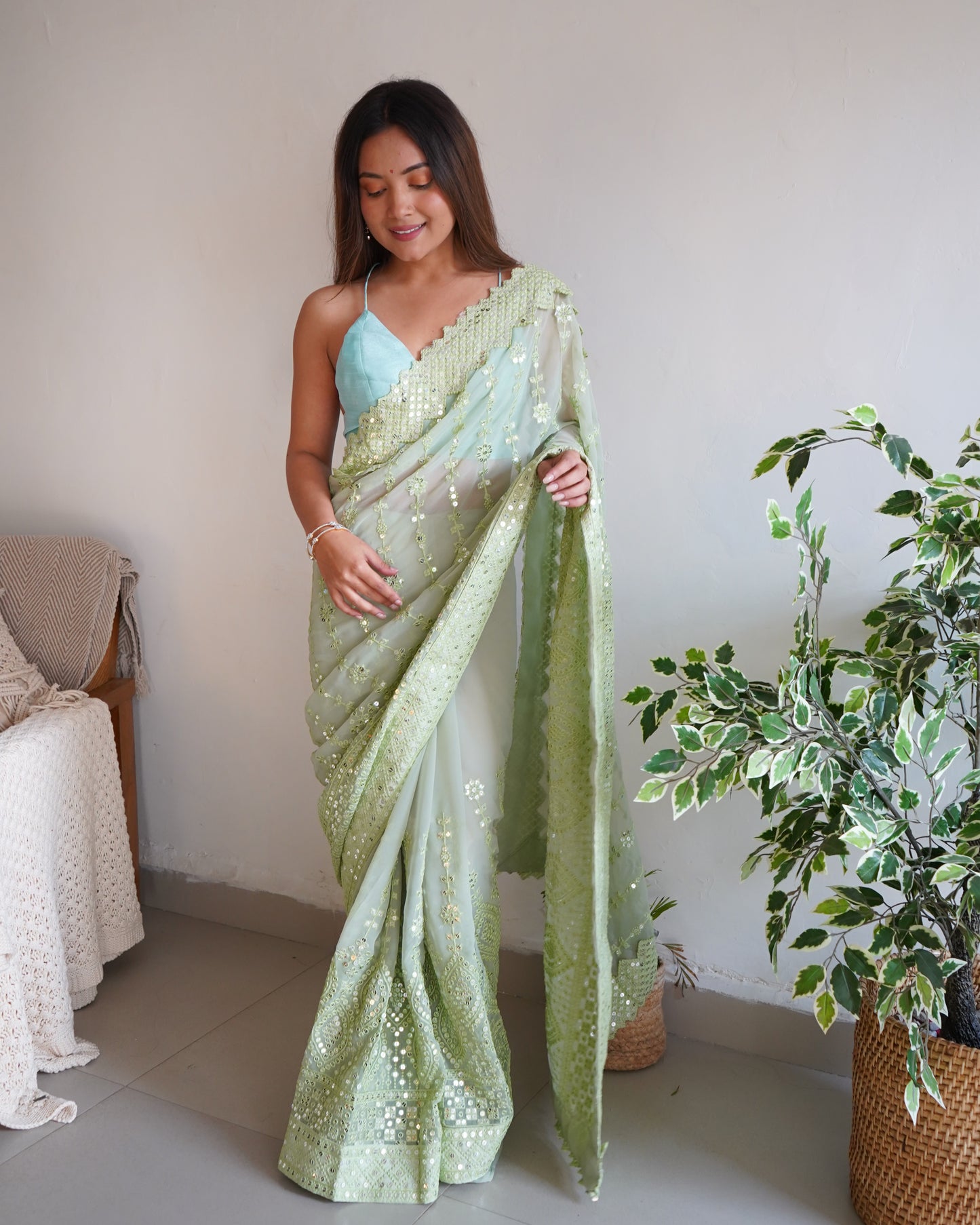 GREEN Superb Soft Refined Georget Silk Saree