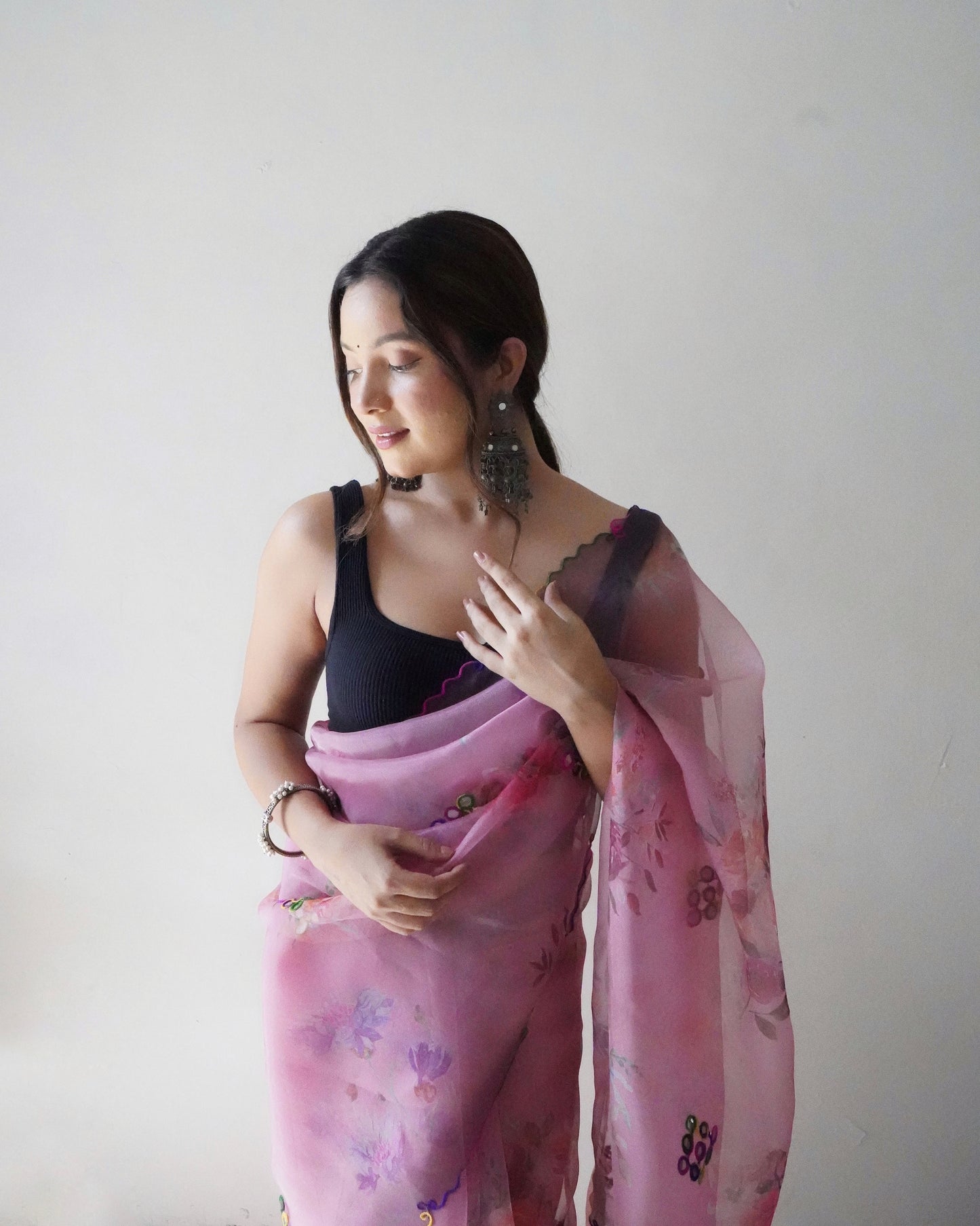 LAVENDER ELEGANT FLOWER-PRINTED SAREE WITH GOTA WORK AND CUTWORK BORDER