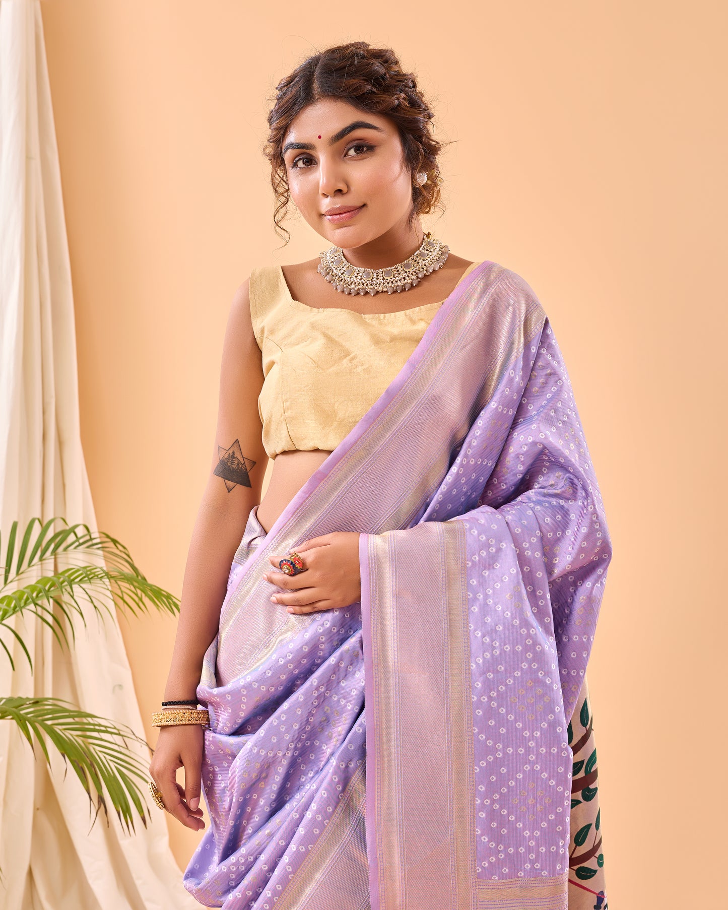 Levender  pure heavy bandhani weaving saree with paithani pallu.