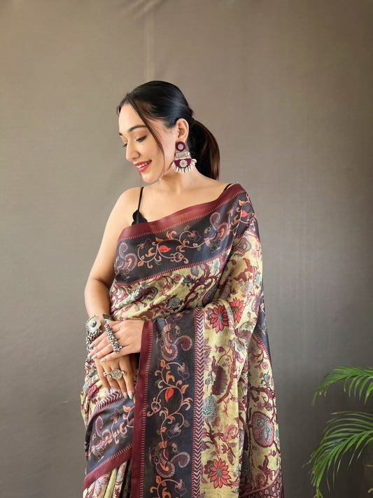 Pista Beautiful pallu and border all over the saree with tassels