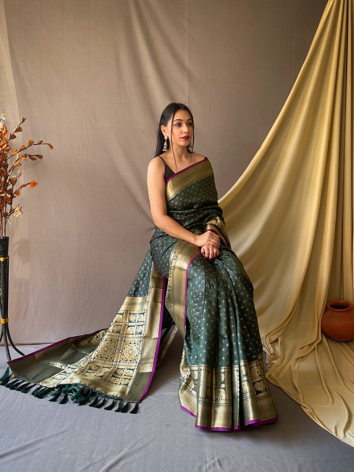 Bottle green Beautiful Soft Silk Saree