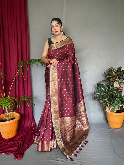 PURE SOFT  SILK SAREE WITH COPPER AND GOLDEN ZARI WEAVED BORDER AND RICH PALLU WITH BEAUTIFUL MOTIFS AND ELEGANT COLOR