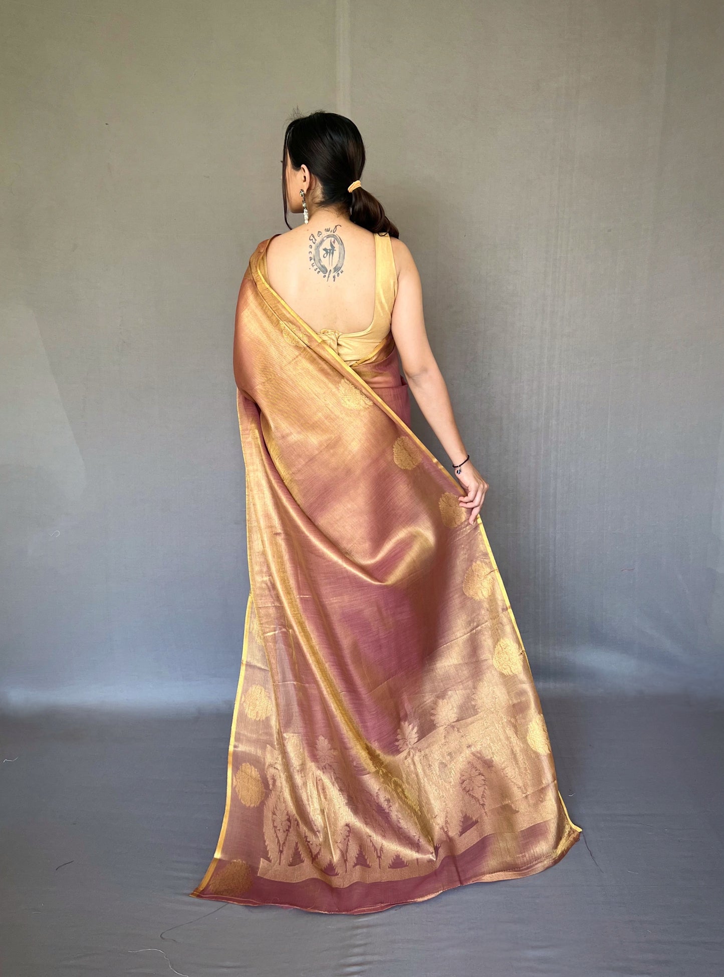 Dusty Jacquard Zari Weaving Saree