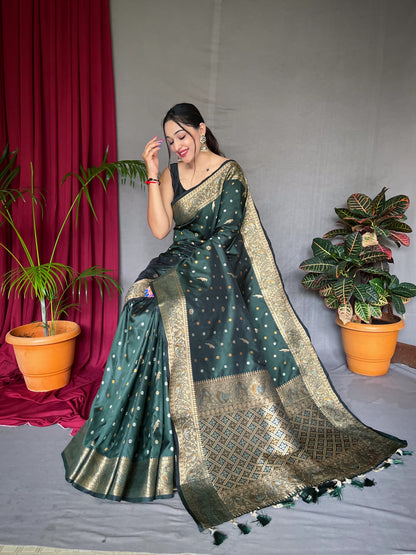 PURE SOFT  SILK SAREE WITH COPPER AND GOLDEN ZARI WEAVED BORDER AND RICH PALLU WITH BEAUTIFUL MOTIFS AND ELEGANT COLOR