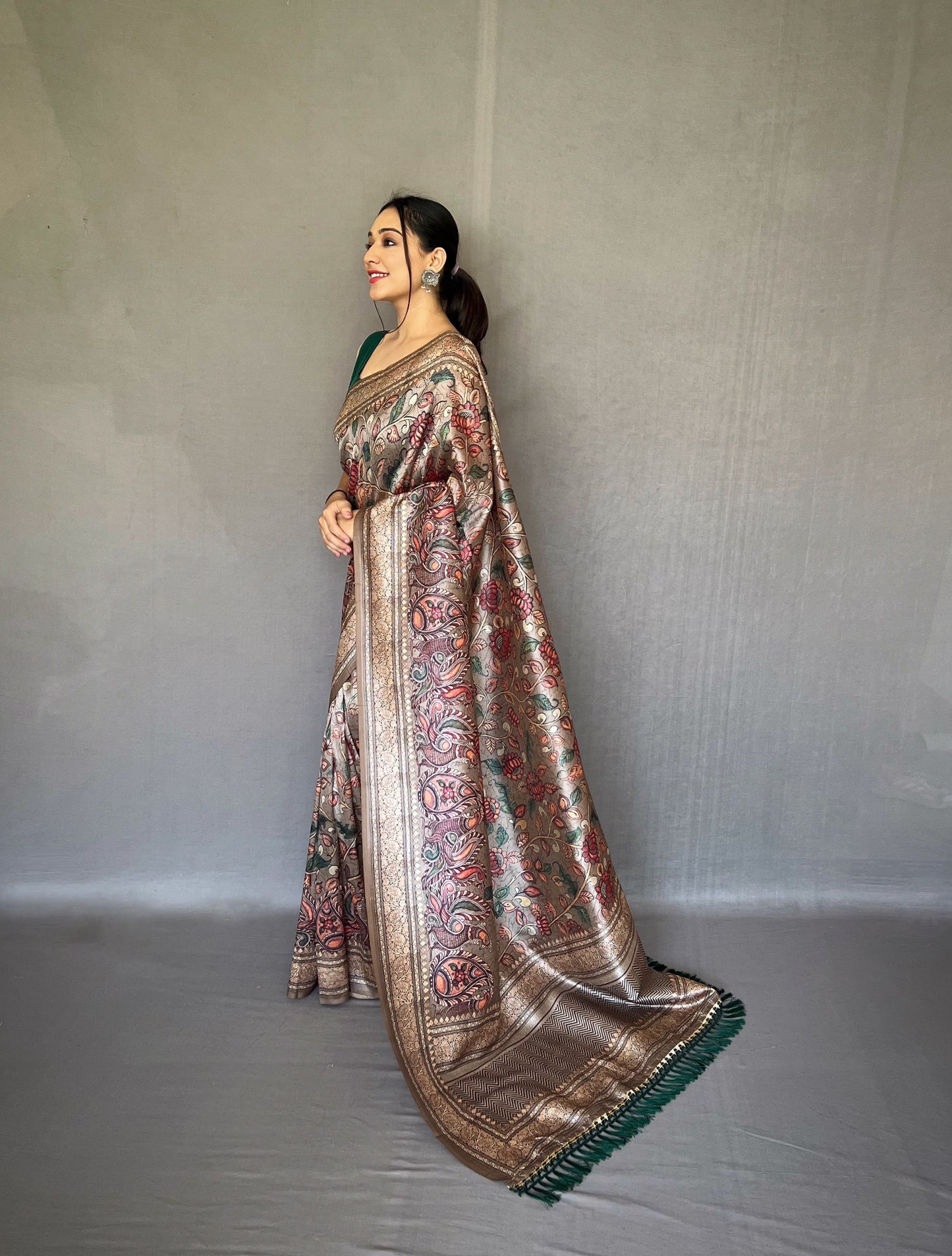 GREY SOFT SILK SAREE