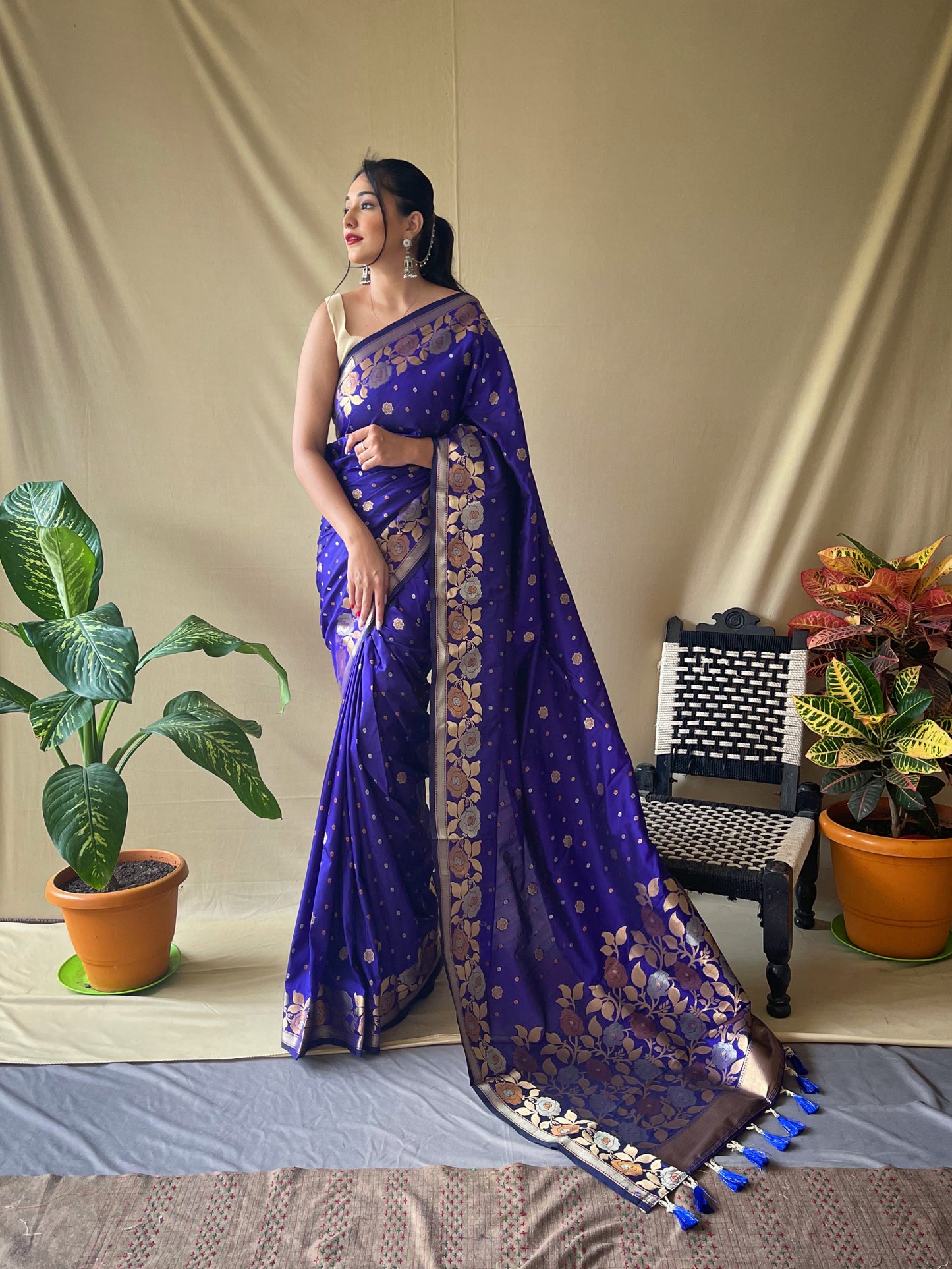 VIOLET SOFT SILK SAREES WITH GOLD ZARI WEAVING